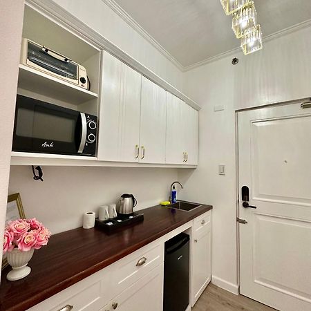 Studio Two Condominium, Alabang - Gold Fiber Wi-Fi -Netflix Ready Muntinlupa City Dış mekan fotoğraf